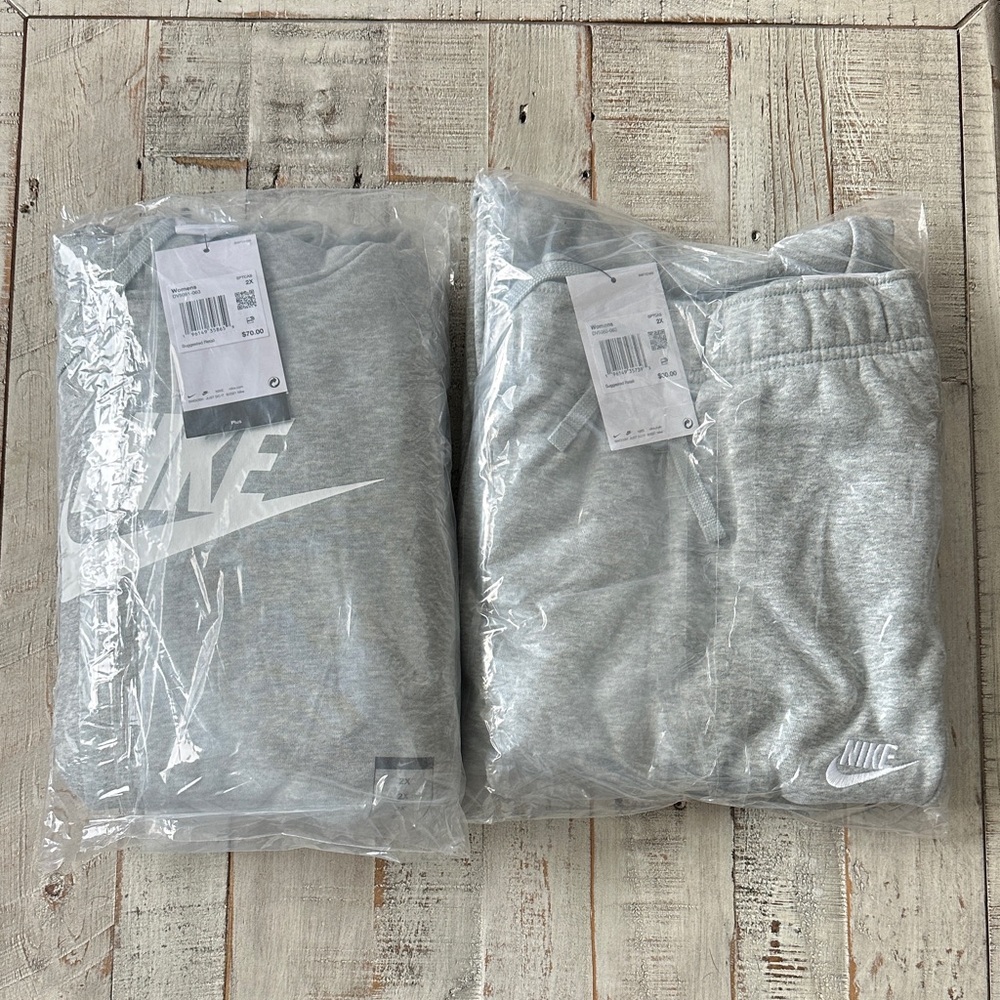 Plus Sized Nike Heather Gray Hoodie With Matching Joggers NWT